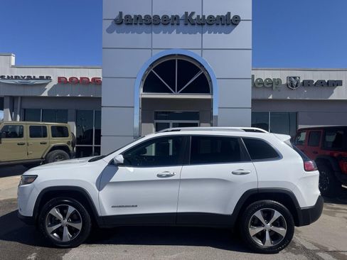 Used 2020 Jeep Cherokee Limited image 1