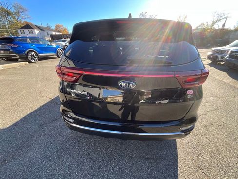 Used 2022 Kia Sportage EX image 7