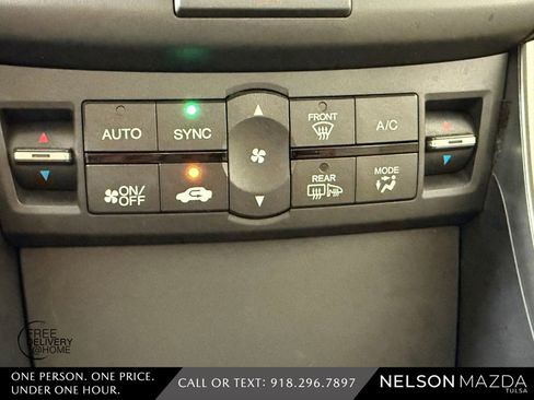 Used 2014 Acura TSX Sedan FWD image 32