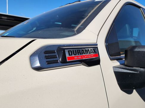 New 2026 GMC Sierra 2500 AT4 w/ AT4 Premium Plus Package AWD/4WD image 10
