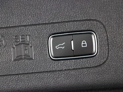 Used 2025 Lincoln Aviator Reserve w/ Equipment Group 201A AWD/4WD image 33