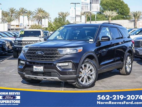 Used 2021 Ford Explorer XLT w/ Equipment Group 202A AWD/4WD image 1