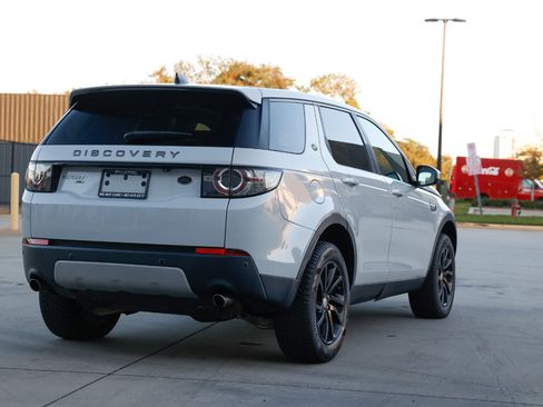 Used 2017 Land Rover Discovery Sport HSE image 25