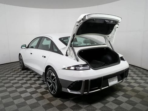 Used 2024 Hyundai Ioniq 6 SEL RWD image 30