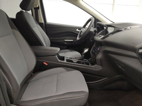 Used 2019 Ford Escape SE FWD image 21