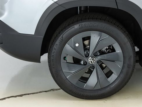 New 2026 Volkswagen Taos S FWD image 13