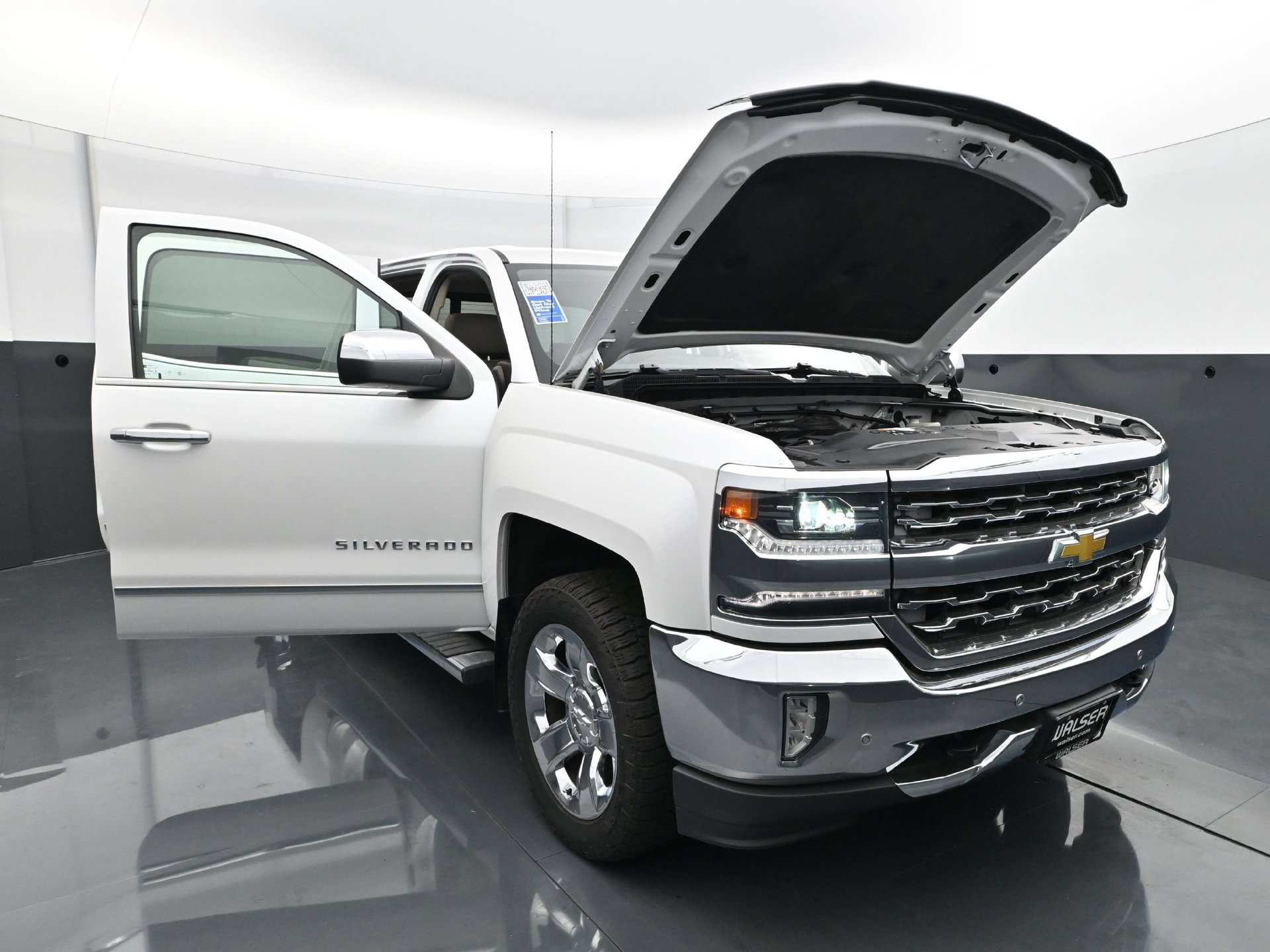 Used 2016 Chevrolet Silverado 1500 LTZ w/ Sport Package AWD/4WD image 38