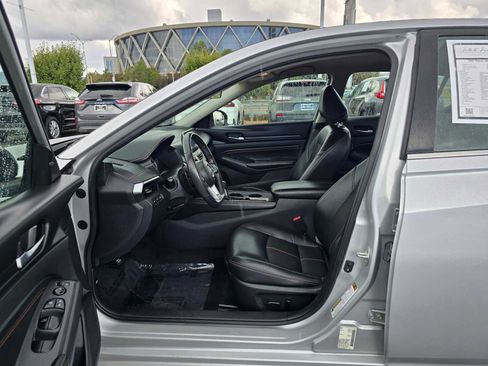 Used 2022 Nissan Altima 2.5 SR image 22