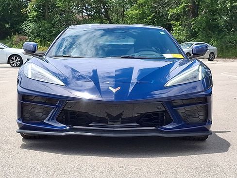 Used 2025 Chevrolet Corvette Stingray Preferred Cpe w/ Z51 Performance Package RWD image 28