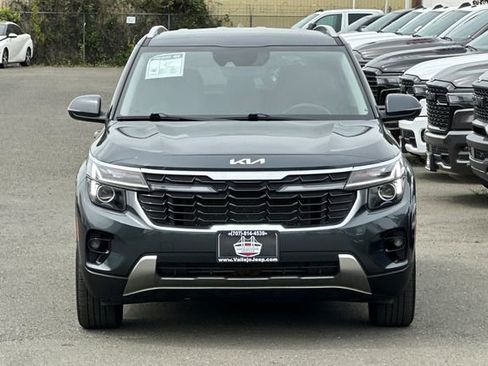 Used 2025 Kia Seltos S image 9
