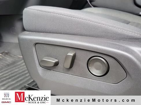 Used 2024 Chevrolet Silverado 1500 LT AWD/4WD image 7