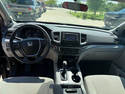 Used 2016 Honda Pilot LX image 11