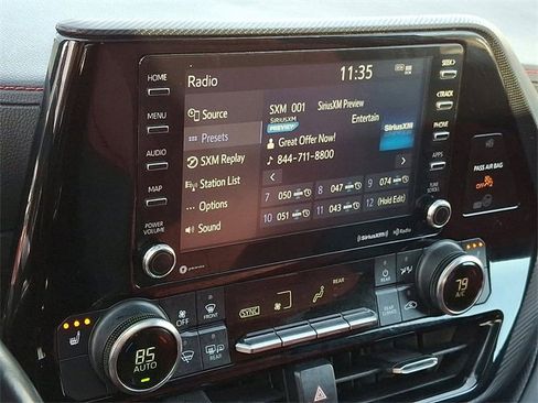 Used 2022 Toyota Highlander XSE image 17