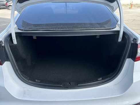 Used 2014 Ford Fusion SE image 16