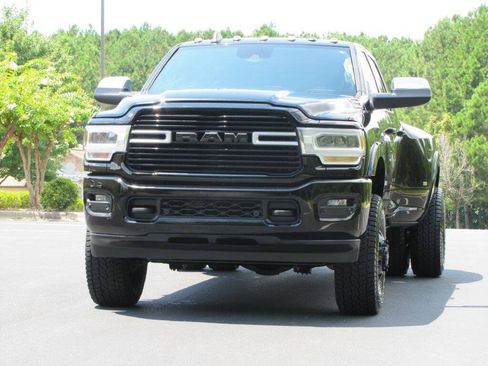 Used 2019 RAM 3500 Laramie AWD/4WD image 9