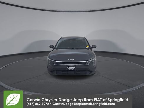 Used 2025 Kia K4 FWD image 5