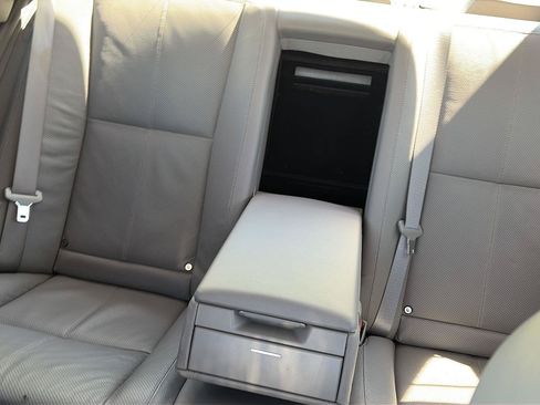 Used 2009 Mercedes-Benz S 550 4MATIC image 3