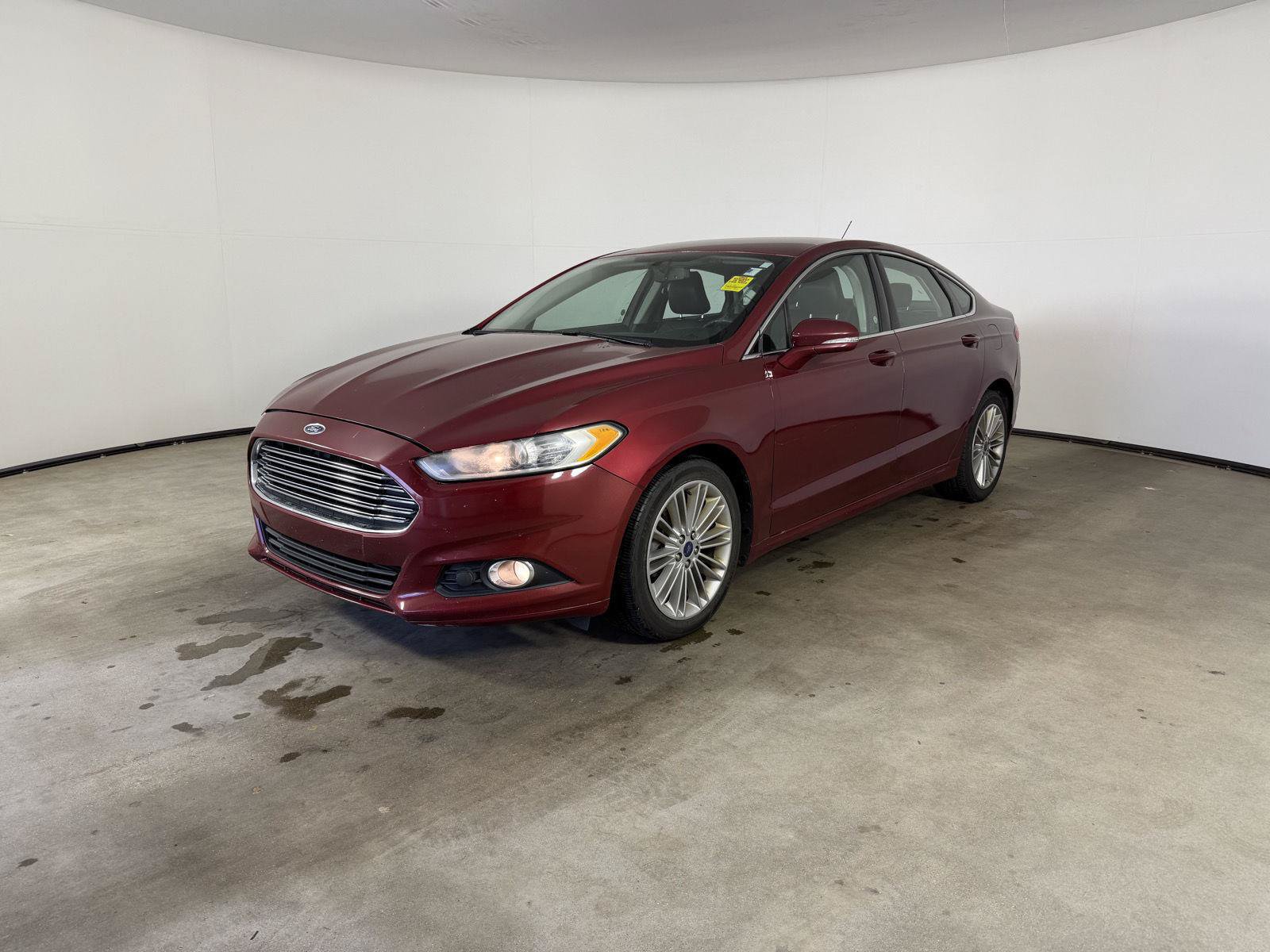 Used 2016 Ford Fusion SE w/ Equipment Group 202A AWD/4WD image 12