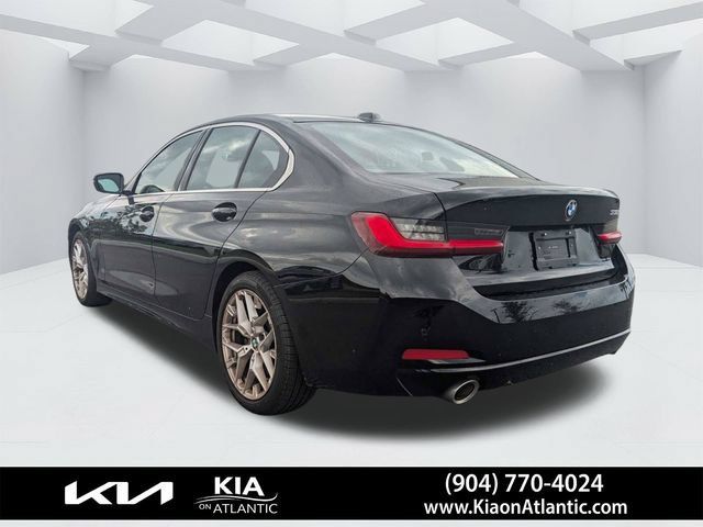 Used 2025 BMW 330i Sedan RWD image 5