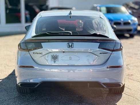 Used 2024 Honda Civic Sport image 6