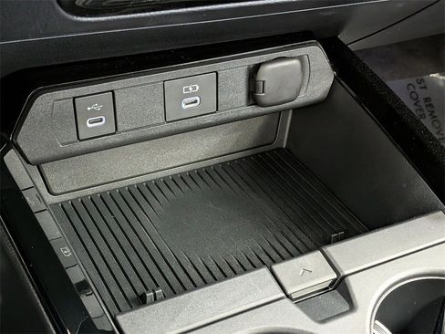 Used 2024 Toyota Prius Limited w/ Limited Premium Package image 26