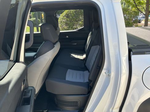 Used 2024 Toyota Tacoma TRD Off-Road AWD/4WD image 30