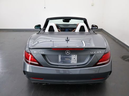 Used 2019 Mercedes-Benz SLC 43 AMG image 11