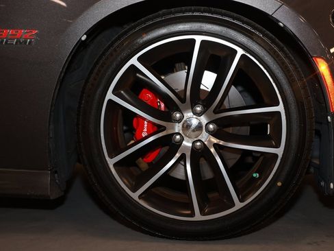 Used 2016 Dodge Charger R/T Scat Pack w/ Technology Group image 27