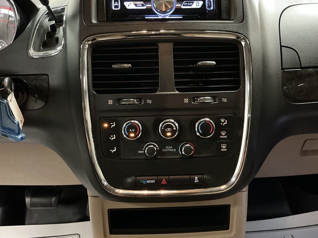 Used 2014 Dodge Grand Caravan SE w/ Quick Order Package 29E SE FWD image 13