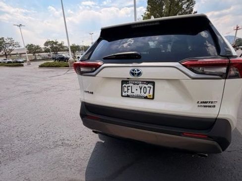 Used 2021 Toyota RAV4 Limited AWD/4WD image 4