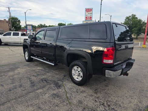 Used 2010 GMC Sierra 2500 SLT w/ Entertainment Package AWD/4WD image 5