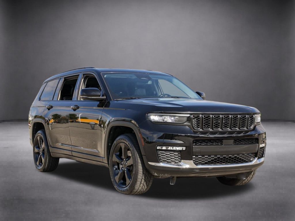 Used 2021 Jeep Grand Cherokee L Limited AWD/4WD image 2