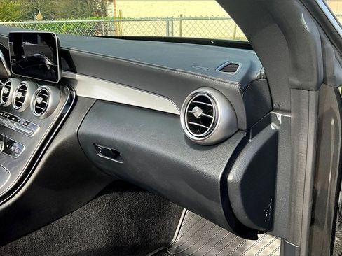 Used 2022 Mercedes-Benz C 300 C 300 image 23