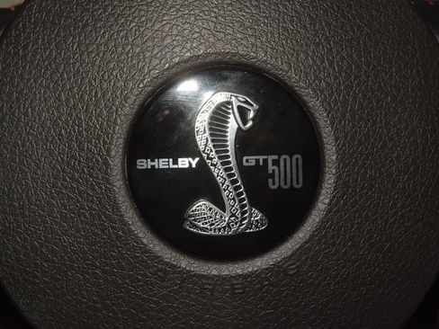 Used 2009 Ford Mustang Shelby GT500 RWD image 41