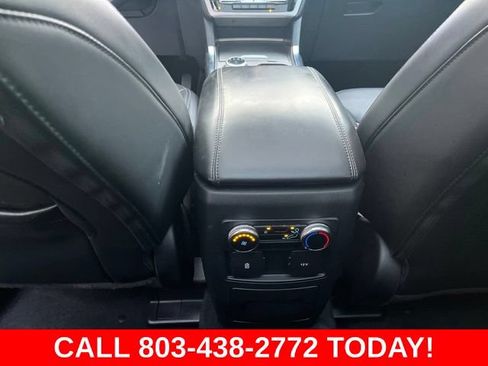 Used 2022 Ford Explorer XLT w/ Equipment Group 202A RWD image 15