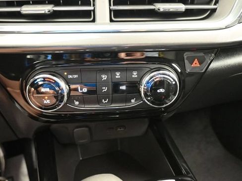New 2026 Chevrolet Trax ACTIV w/ Driver Confidence Package FWD image 17