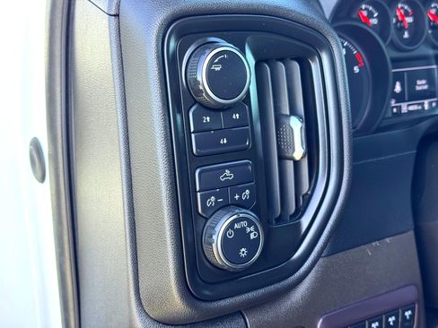 Used 2024 Chevrolet Silverado 3500 W/T image 15