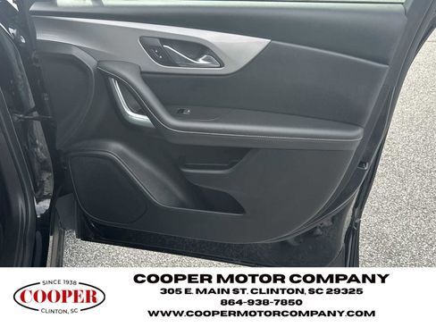 Used 2025 Chevrolet Blazer LT FWD image 13
