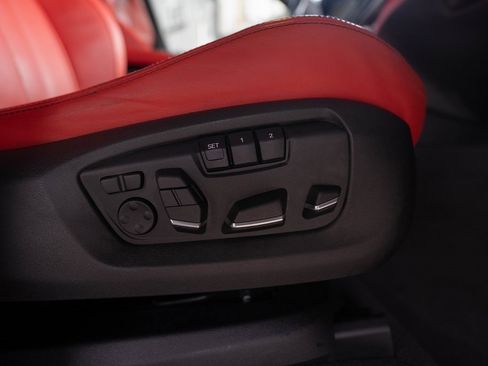 Used 2017 BMW X6 M image 36