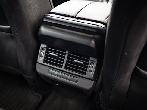 Used 2023 Land Rover Range Rover Evoque R-Dynamic SE image 35