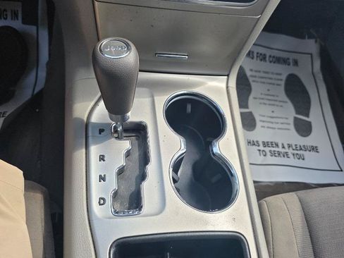 Used 2012 Jeep Grand Cherokee Laredo RWD image 17