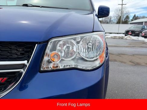 Used 2019 Dodge Grand Caravan SE image 17