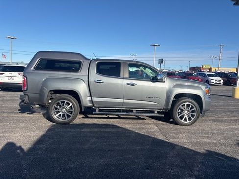 Used 2022 GMC Canyon Denali image 6