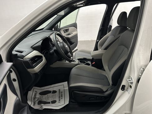 Used 2025 Subaru Forester Premium w/ Convenience Package #1 image 15