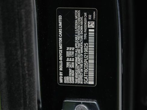 Used 2023 Rolls-Royce Phantom Sedan w/ The Phantom Package image 98