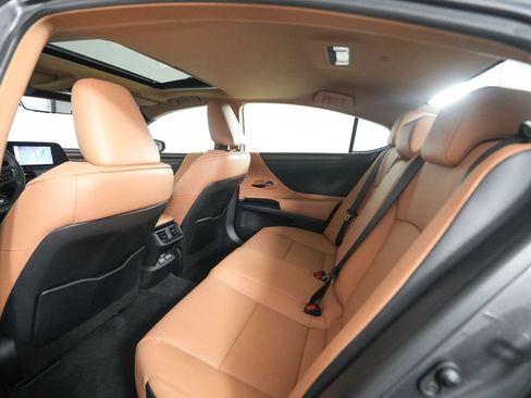 Certified 2024 Lexus ES 350 w/ Premium Package image 13