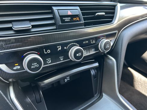 Used 2020 Honda Accord Sport image 23