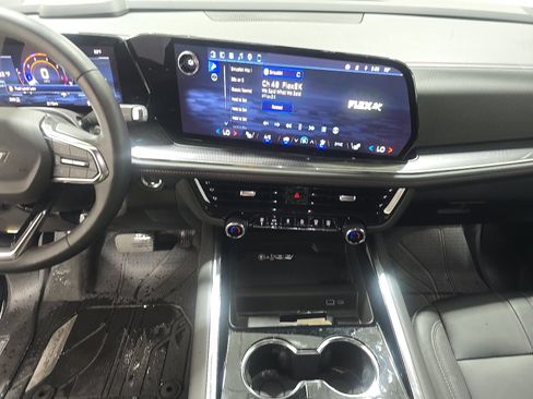 Used 2026 Chevrolet Tahoe RST w/ Comfort Package AWD/4WD image 10