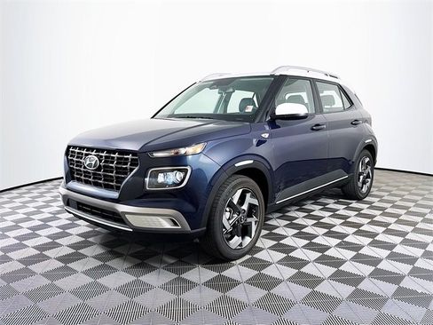 Certified 2024 Hyundai Venue Limited image 2
