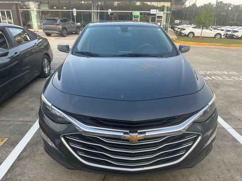 Used 2021 Chevrolet Malibu LT FWD image 2